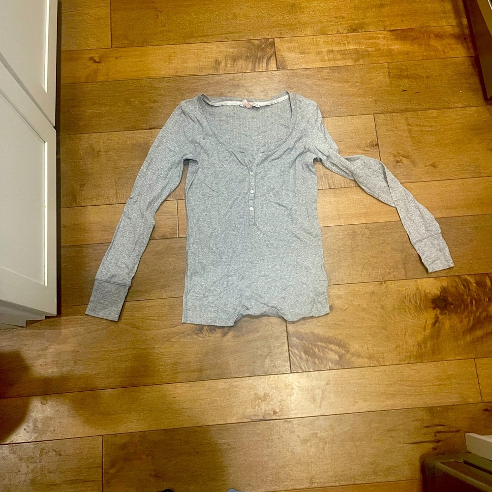 Victoria’s Secret top